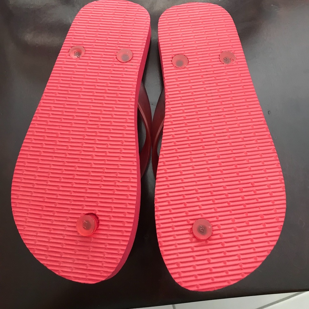 Vintage Playboy Flip Flops - size 5/6, never worn - Picture 4 of 7